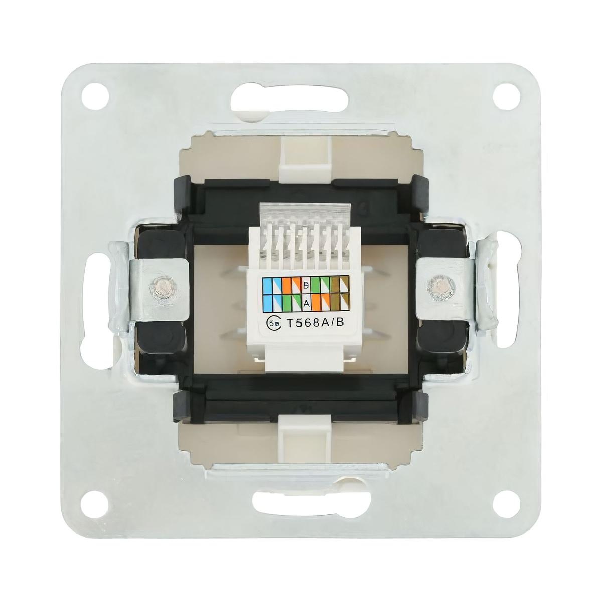 Розетка LK Studio компьютерная RJ-45 кат. 5е с накладкой (белый) LK80 846104-1