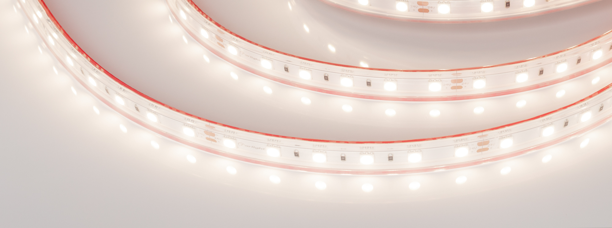 Светодиодная влагозащищенная лента Arlight 14,4W/m 60LED/m 5060SMD дневной белый 5M 021398(2)