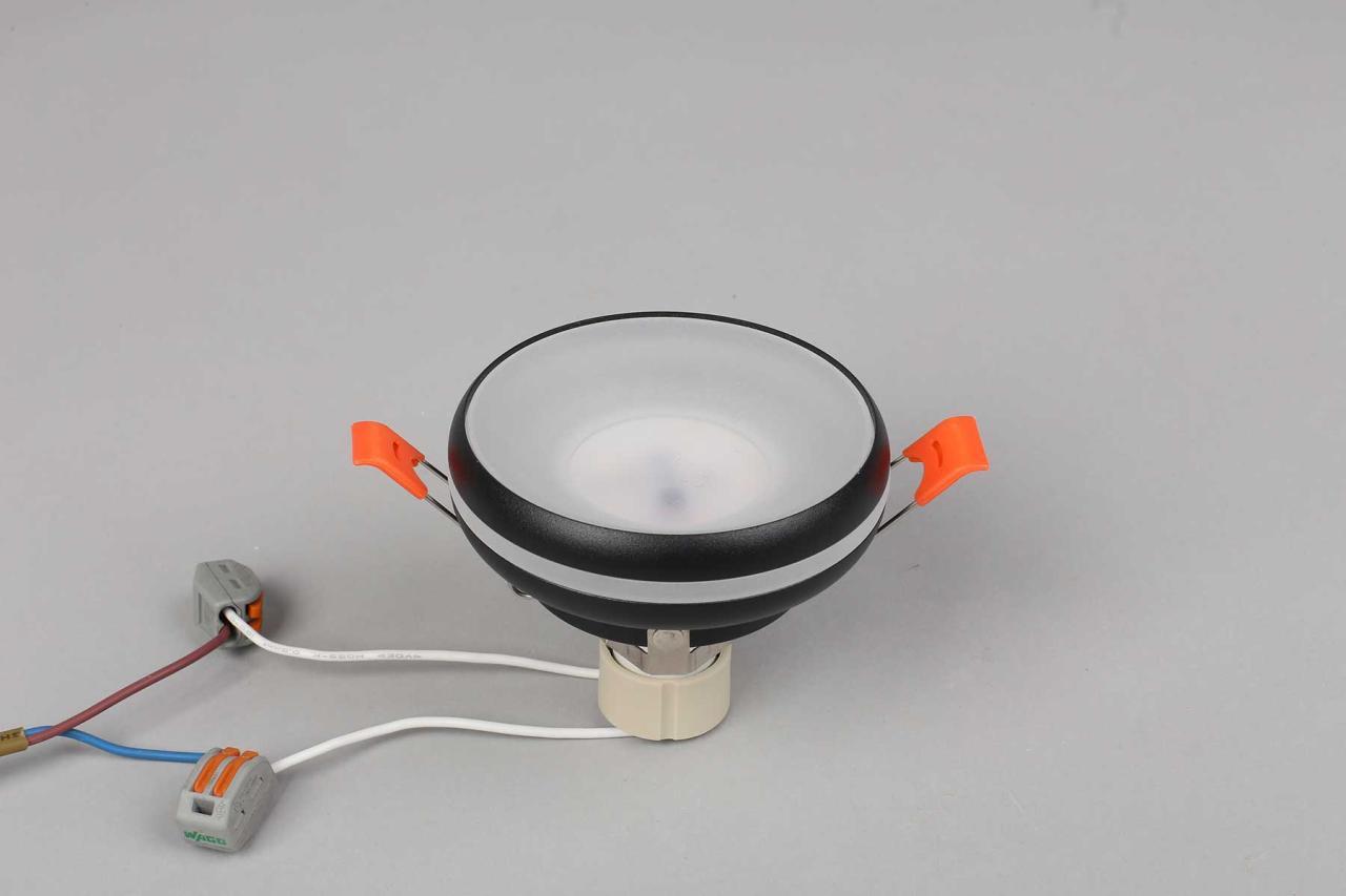 Встраиваемый потолочный светильник Omnilux Genova OML-102819-01